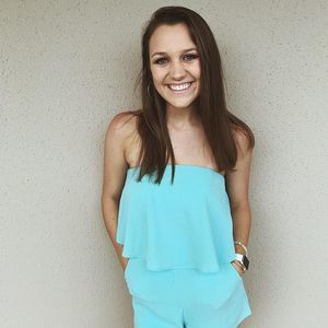 Meet your Posher, Brooke